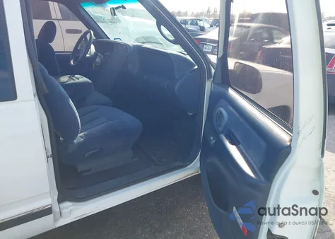 1997 Chevrolet C1500 Fleetside from USA, damaged, VIN 2GCEC19M5V1149931